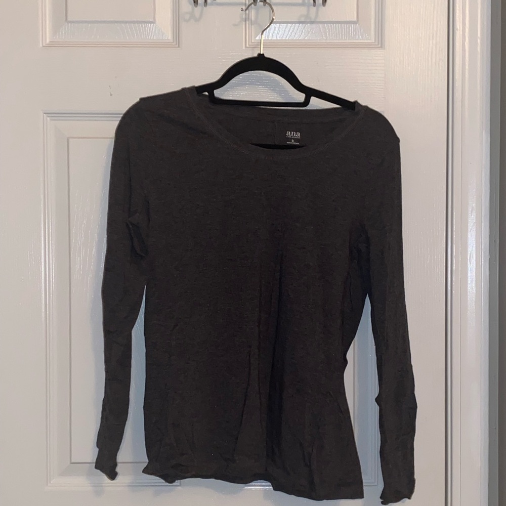 Plain grey long sleeve shirt